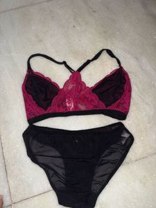 Lace Bra &amp; Panty Set