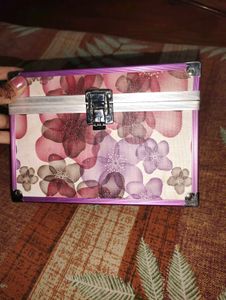 vanity case with mirror makeup and jewellery organ