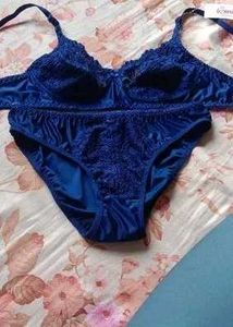 Lace Bra &amp; Panty Set