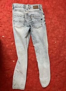 Light Wash Denim Jeans