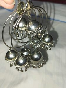Earings