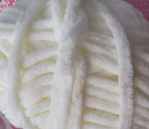Creamy White Chenille Yarn