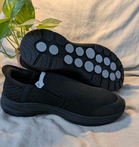 Slip in sneakers Size UK 8 🔥/42