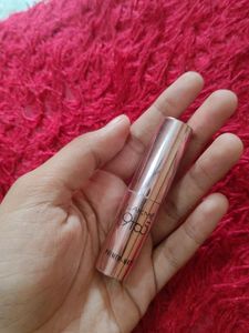 Lakme 9 to 5 Primer + Matte Lipstick