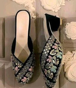 WOMEN SHOE WEAR
