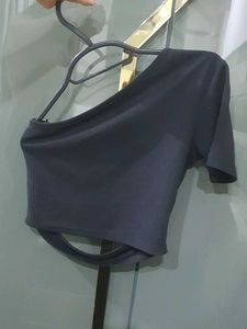 Black One-Shoulder Crop Top