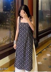 trending black kurti