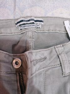 Beige Deal Slim Fit Jeans