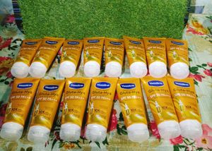 GLUTA HYA VASELINE SUNSCREEN