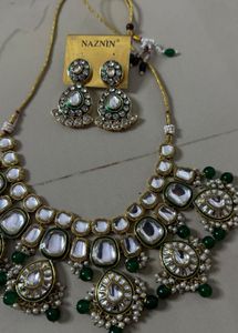 Elegant Kundan Necklace Set