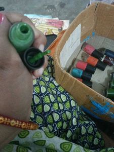 Nail Polish (17 Pc )