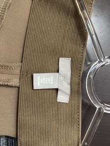 H&amp;M Elegant Beige Formal Trousers