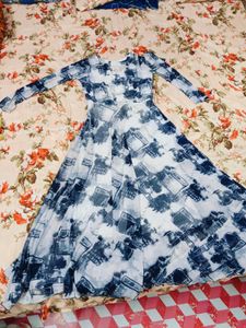 Blue &amp; White Abstract Print Long Sleeve Maxi Dress