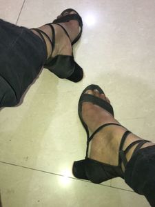 black heels gud condition