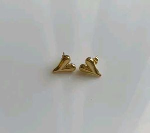 Heart Gold Studs