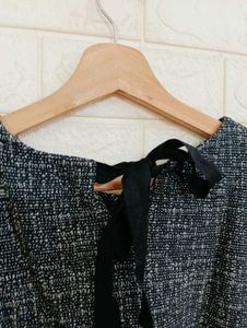 Chic Black &amp; White Top