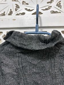 Crop Oversized Cable Knit Sweater A