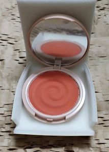 Combo Of Myglamm Blush And Highlighter: MyGlamm K.Play Flavoured Blush - Sweet Peach : MyGlamm K.Play Flavoured Highlighter - Ripe Melon + Myglamm Super Serum Foundation Shade 103W Creme