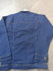 Men&#39;s Denim Jacket - Stylish &amp; Trendy