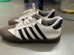 trendy polo Sneakers - Casual Style 👟🔥