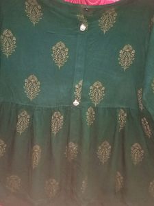 Womens Tops #womenwear #ethnictops #greentops #moderntops #trendy
