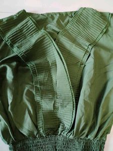 Elegant Green Puff Sleeve Top