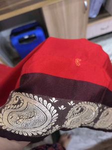 Blood Red Saree With Mehendi Design