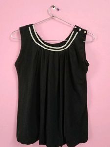 Elegant Black Sleeveless Top