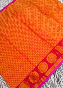 red colour saree