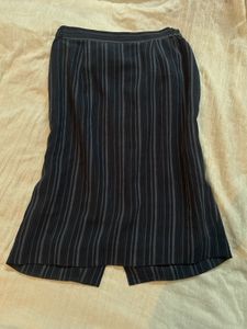 Relaxed Fit Skirt