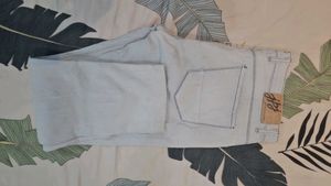 Light Wash Skinny Jeans