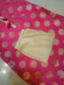 New Kurta Set With Leggings