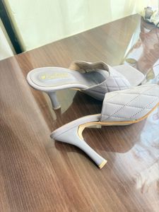 Elegant EverQupid Heeled Slides