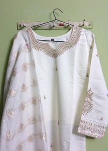 New/Unused Embroidered Dupatta Set