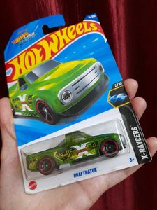 Hot Wheels Draftnator X - Raycers (Green) 🏎