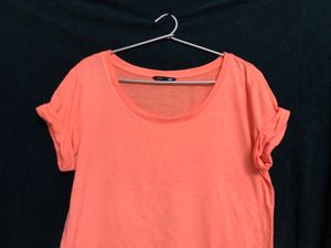 H&amp;M Short Sleeve T Shirt