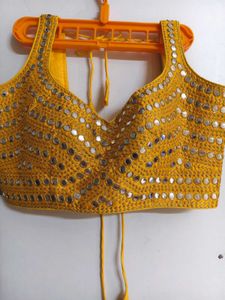 Mirror Work Backopen Dori Blouse💛