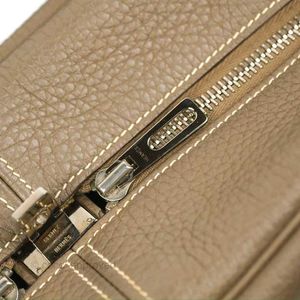 Hermes Victoria II etoupe Clemence