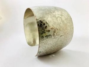 Silver Flower Engraved Bangle