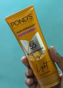 Pond's Sun Miracle Protect & Bright SPF 55