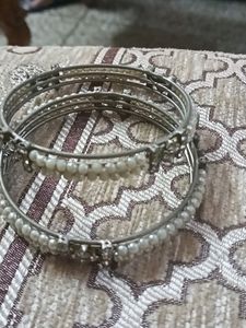 Dull Silver Pearl Bangle