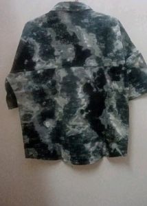 Black And White Tie Dye Shirt / Shaket