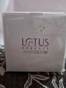 Lotus Herbals WhiteGlow Creme