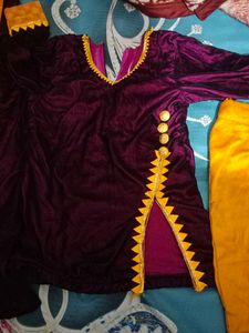 Twinning Combo Of Mother Daughter Ethnic Wear