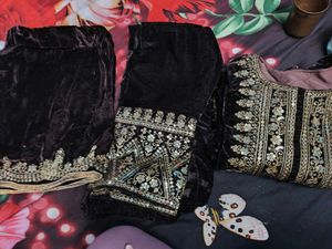 New Elegant Velvet Kurta Set with dubatta