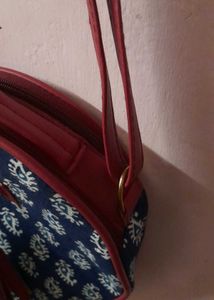 Round Paisley Print Crossbody Bag