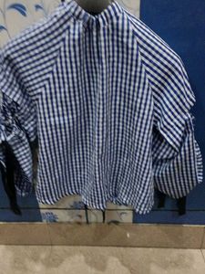 Blue &amp; White Checkered Top puff sleeves