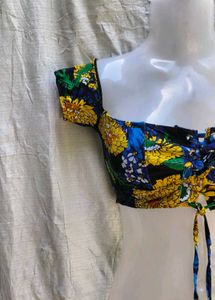 FLORAL PRINT CROP TOP