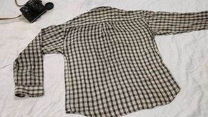 Soft Cotton Shirt with Pocket