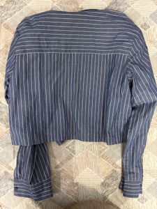 Cropped shirt